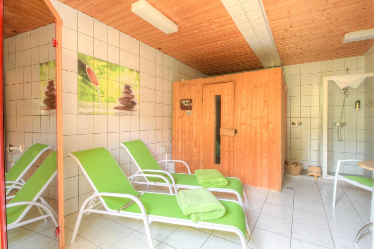 Hotel Ostseewoge กราล-มือริทซ์ ภายนอก รูปภาพ