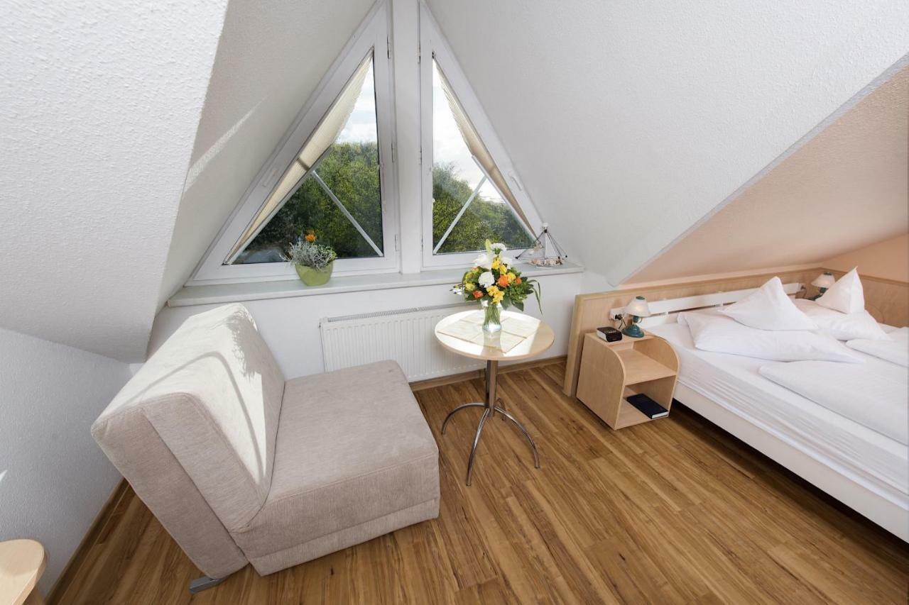 Hotel Ostseewoge กราล-มือริทซ์ ภายนอก รูปภาพ