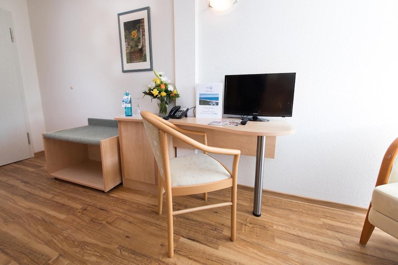 Hotel Ostseewoge กราล-มือริทซ์ ภายนอก รูปภาพ