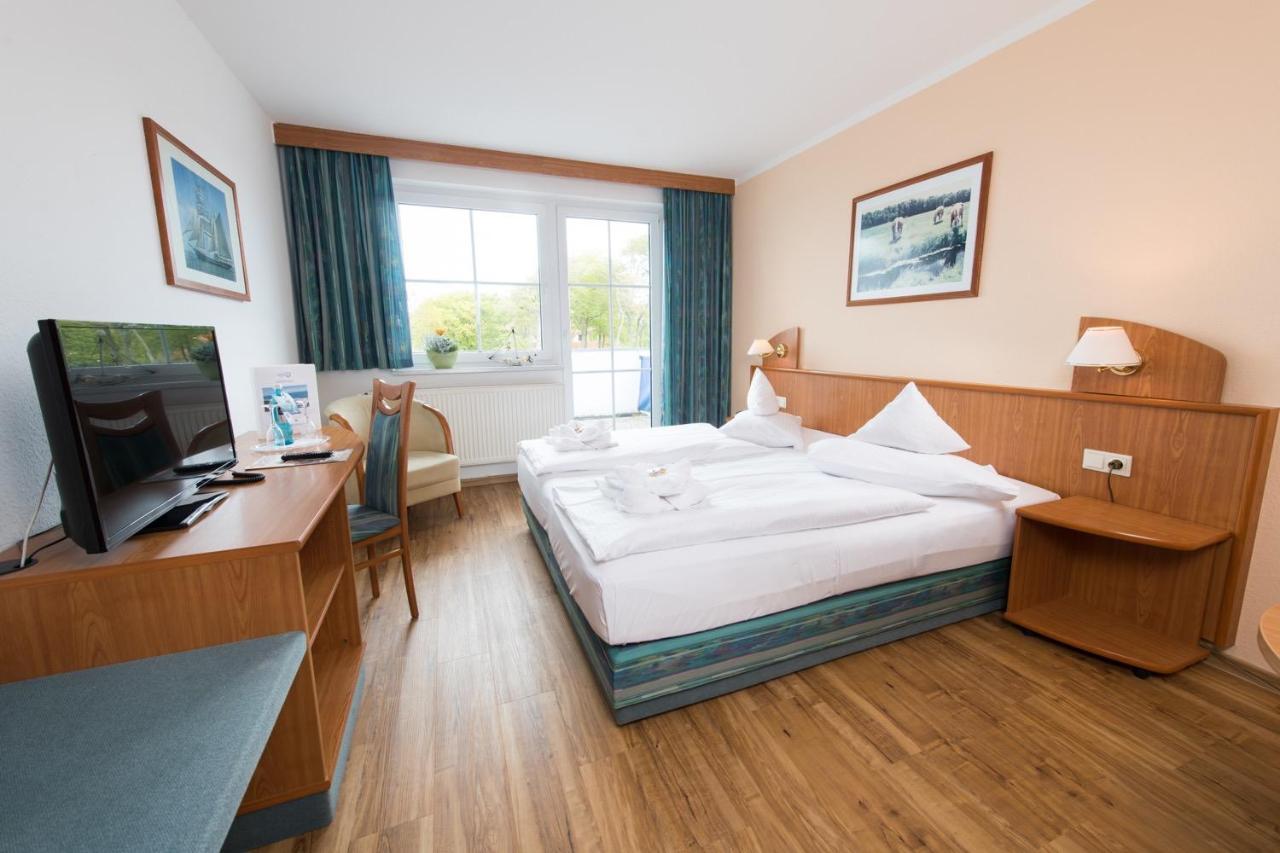 Hotel Ostseewoge กราล-มือริทซ์ ภายนอก รูปภาพ