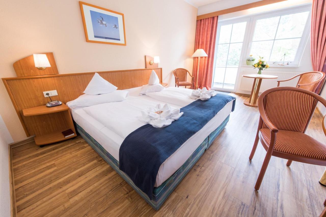 Hotel Ostseewoge กราล-มือริทซ์ ภายนอก รูปภาพ